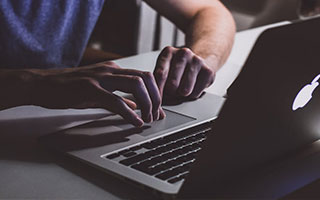 火箭客场逆转不敌尼克斯，哈登急切拯救无用